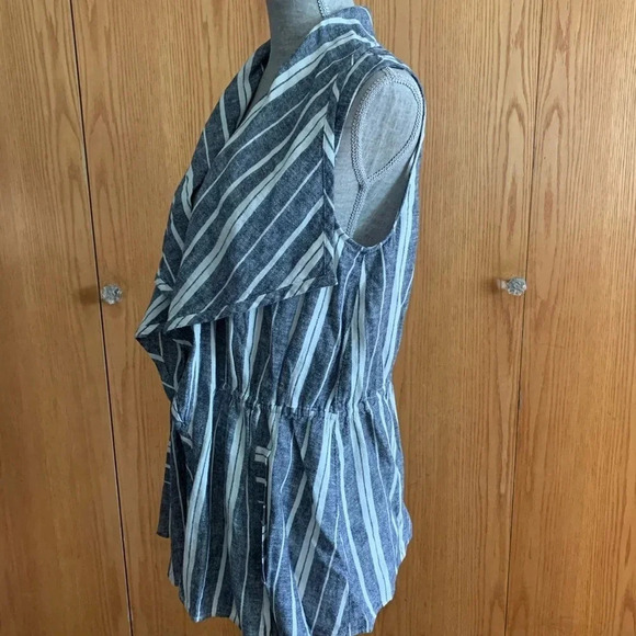 Chaus Women’s Anorak Striped Linen Vest - Picture 6 of 12